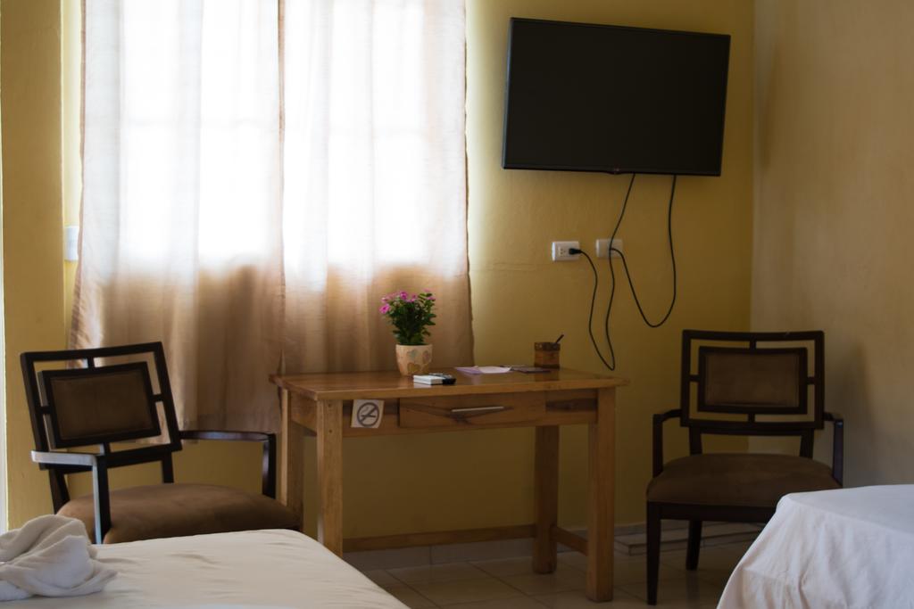 Hotel Valerie Managua Extérieur photo